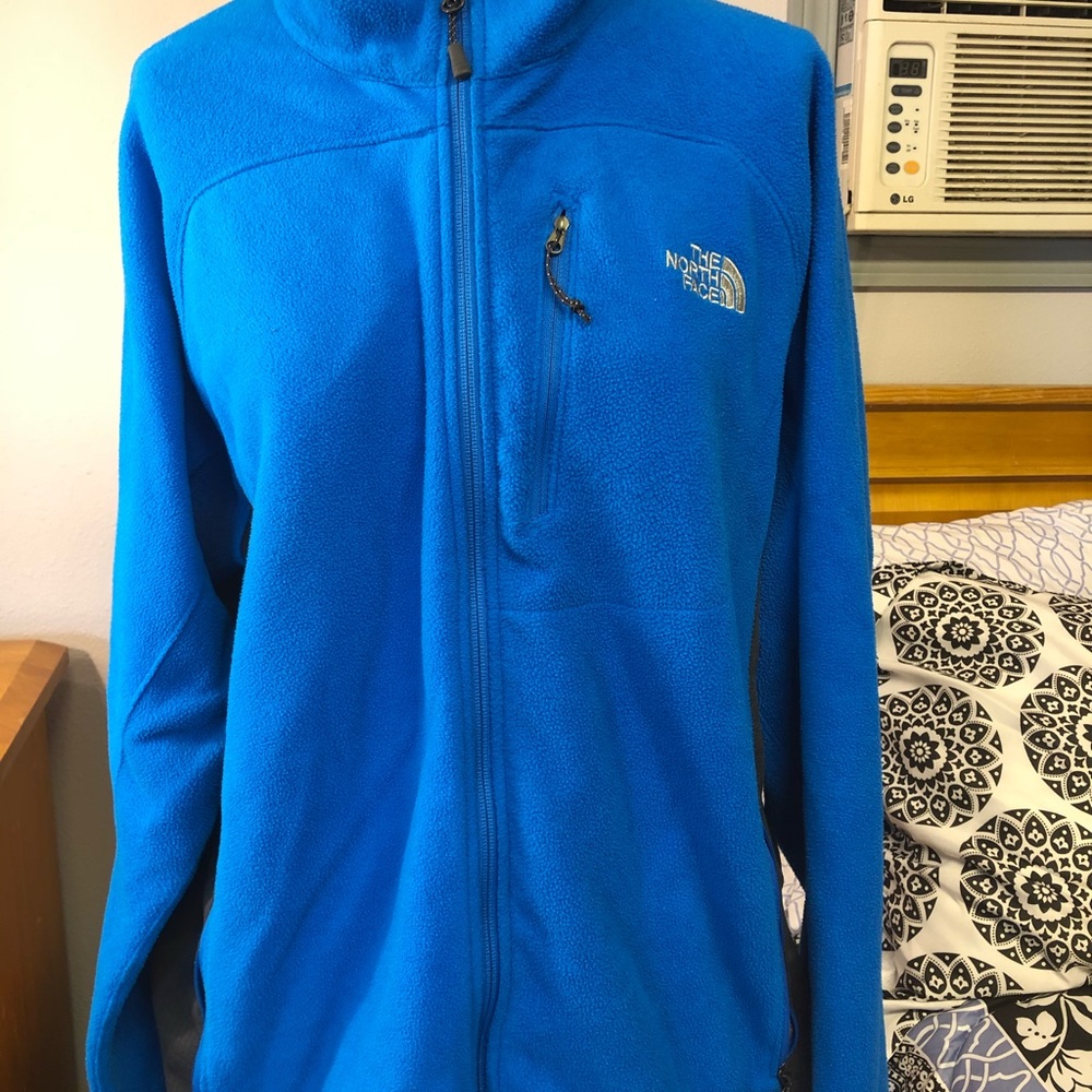 Like NEW Men’s Summit Series North Face